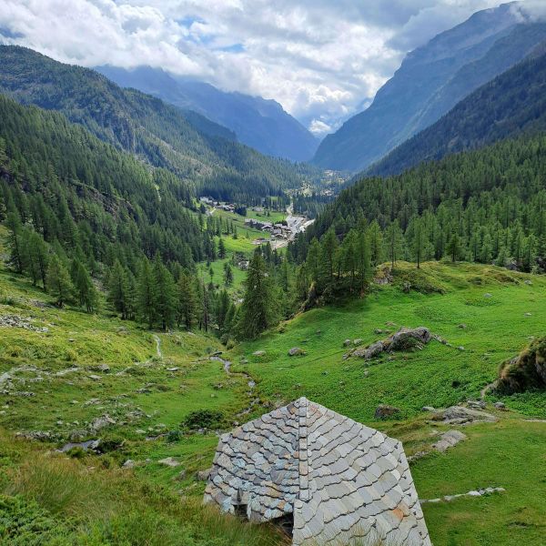 Bergwandern ohne Gepck im Valle del Lys - Aostatal