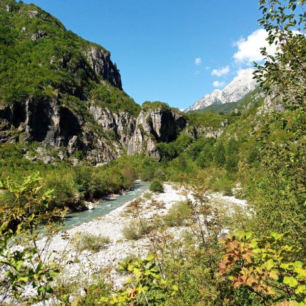 Bergwandern in den Albanischen Alpen 