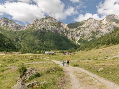 familienurlaub wandern kinderprogramm oesterreich