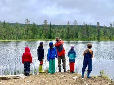 Familienurlaub am See Schweden Sommerurlaub Teens